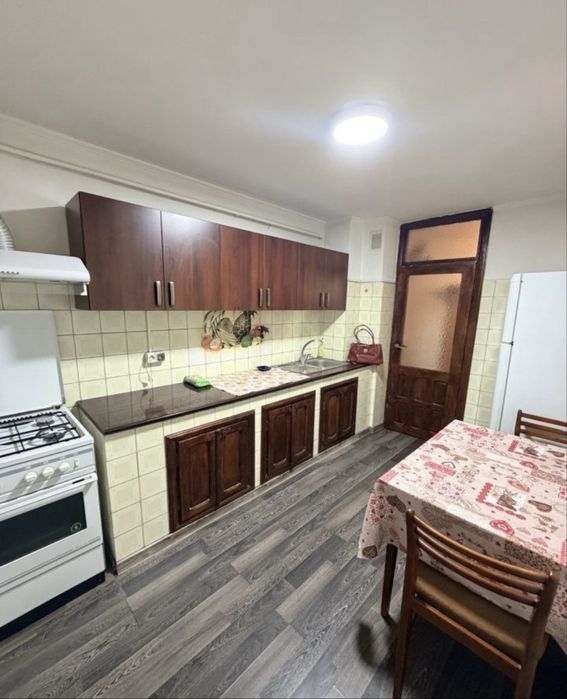 4 CAMERE Decomandat 1 Mai - Pelendava Parcul Nicolae Romanescu 98 mp Parter/4 Centrala proprie O76O 524 134