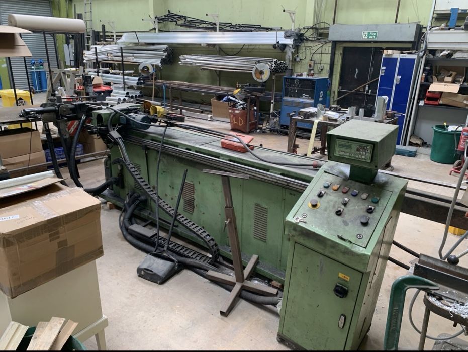 CNC , masina indoit- roluit teava