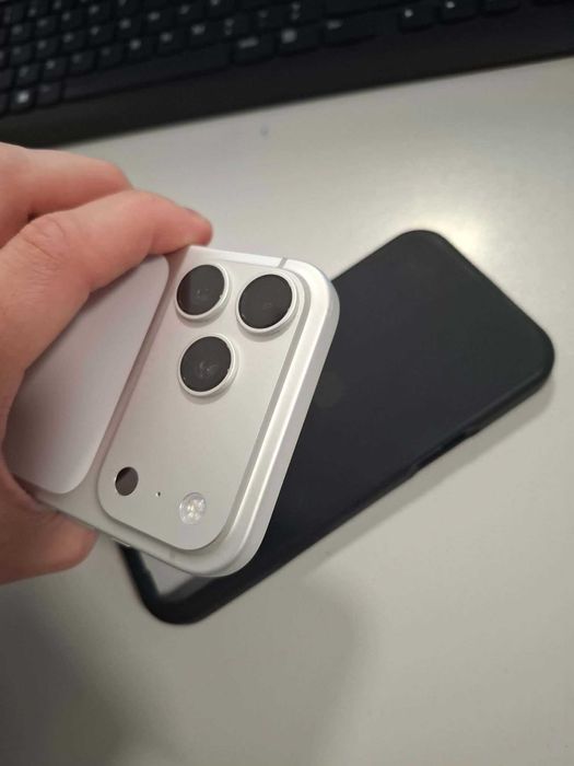 iPhone 17 Pro Max 256GB Silver