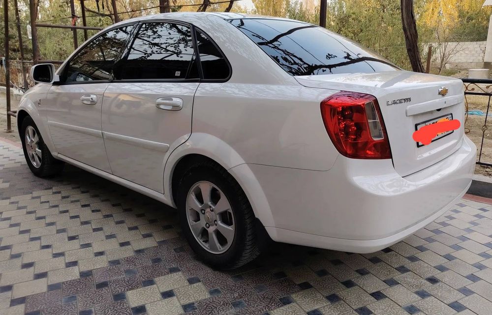 Джентра машина сатылади