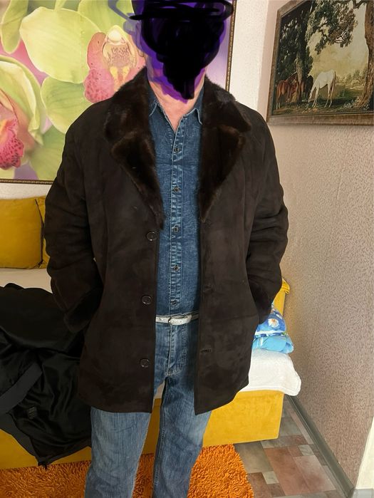 Продам натаральную дубленку.