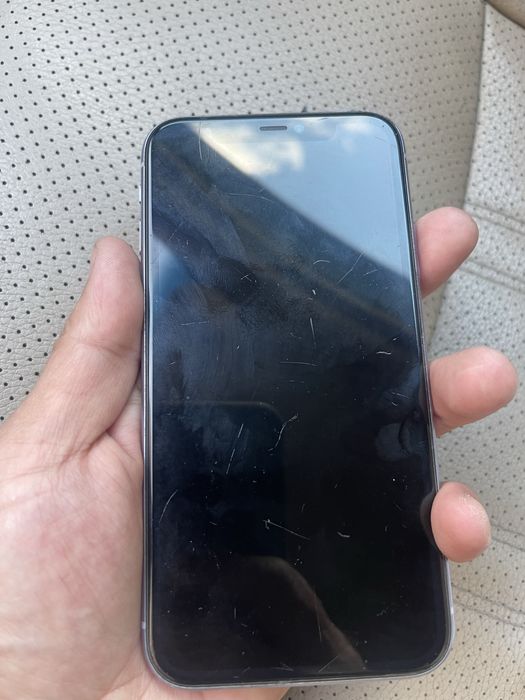 Iphone 11 в отличном состоянии