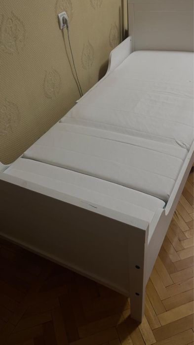 Кровать ikea длинна 2м, ширина 1м