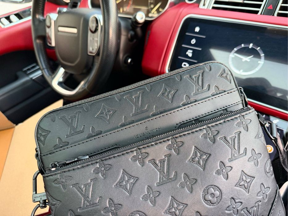 Черна мъжка чанта Louis Vuitton
