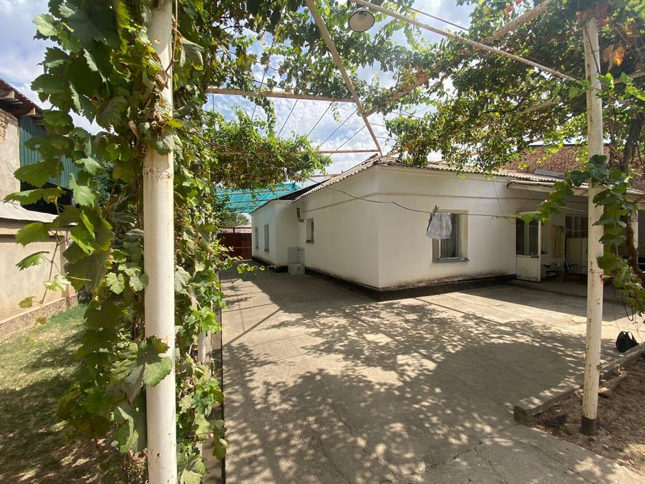 Продается  коттедж, 8 соток.