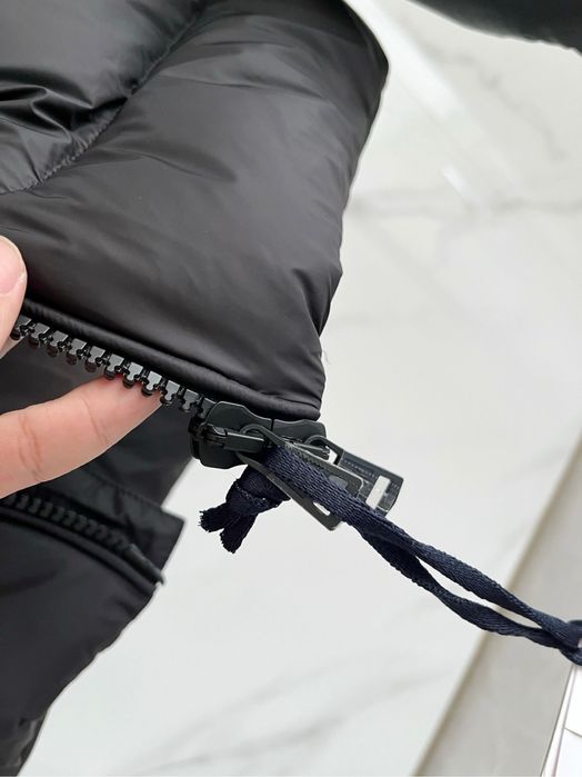 Geaca Moncler , calitate premium , pe comanda , noua , L