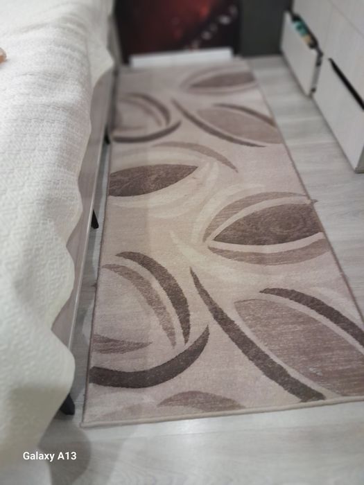 Продам 2 коврика за10000т   1,5х1м