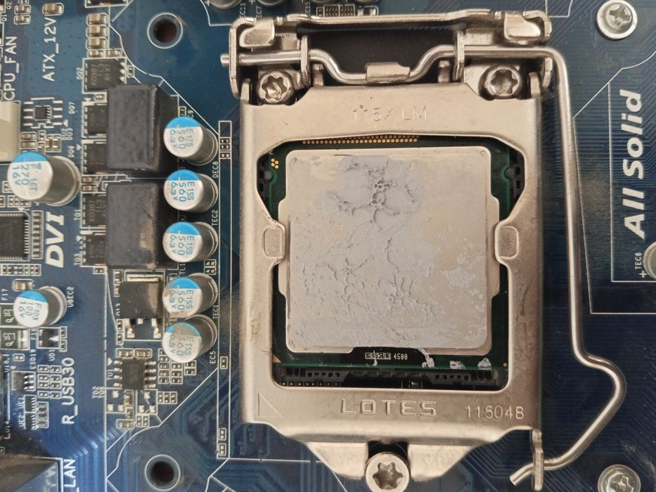 Материнская плата