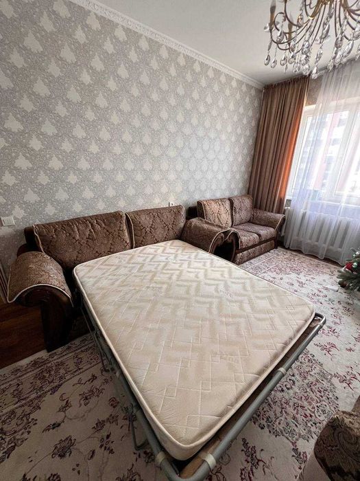 диван 2шт , кресло