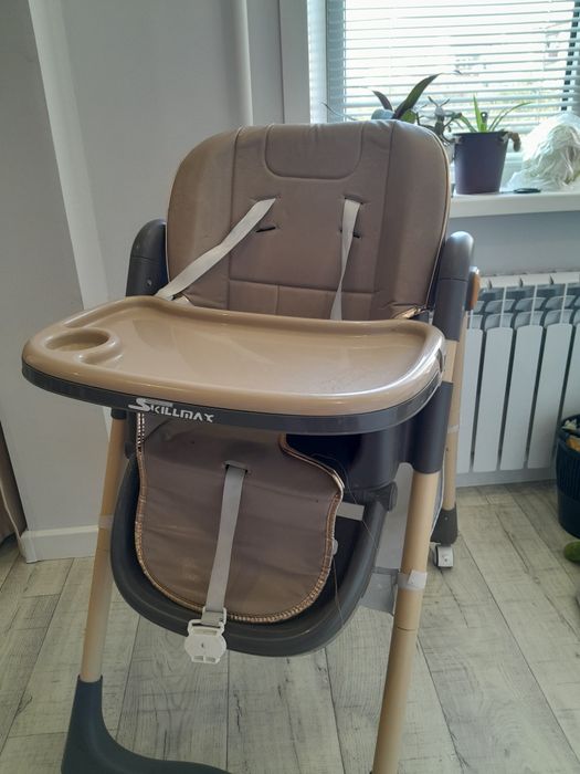 Детский стульчик для кормления