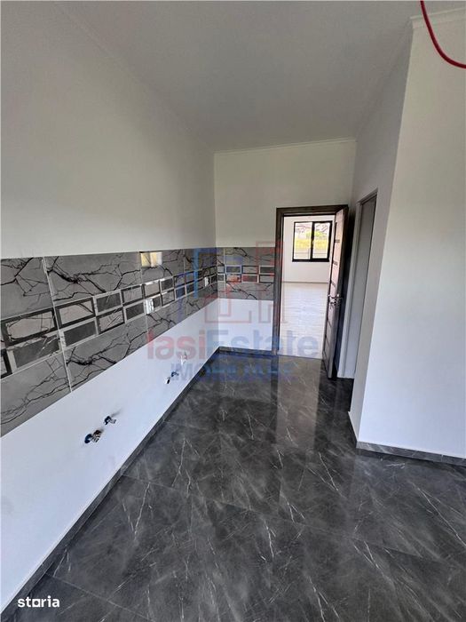 Casa Superba 4 camere cu 2 bai beci terasa Valea Adanca