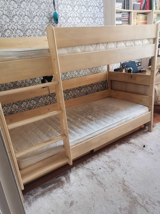 Кровать двухъярусная