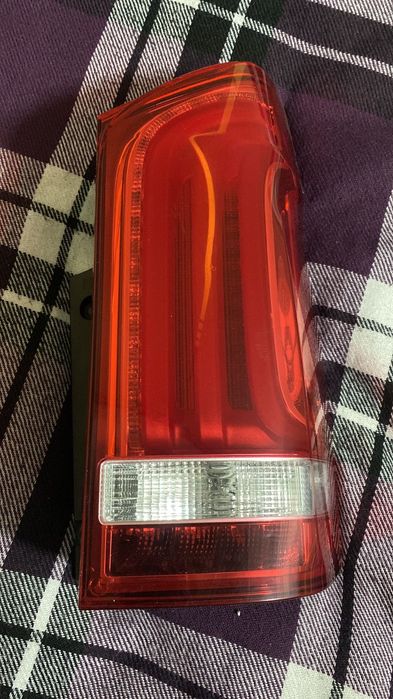 Фонарь мерс V250