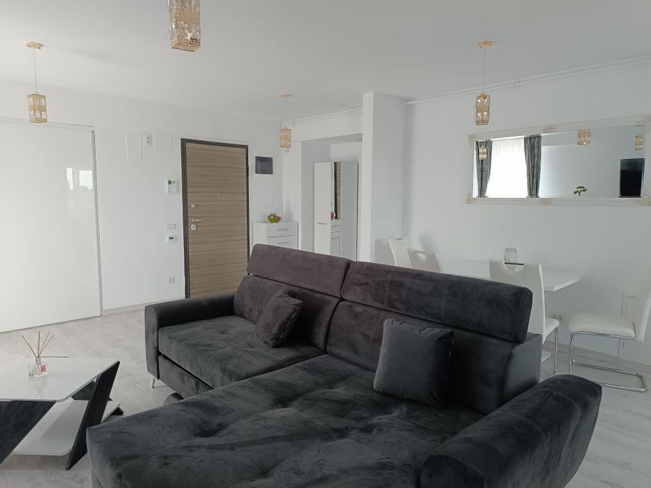 Proprietar închiriez apartament Decebal Residence
