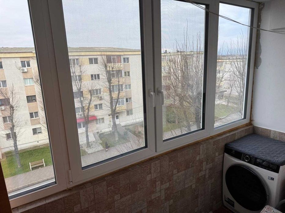Vand apartament 3 camere Mangalia