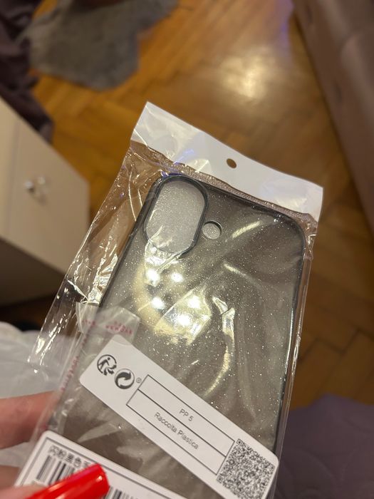 Husa protectie iphone 16  negru sclipici