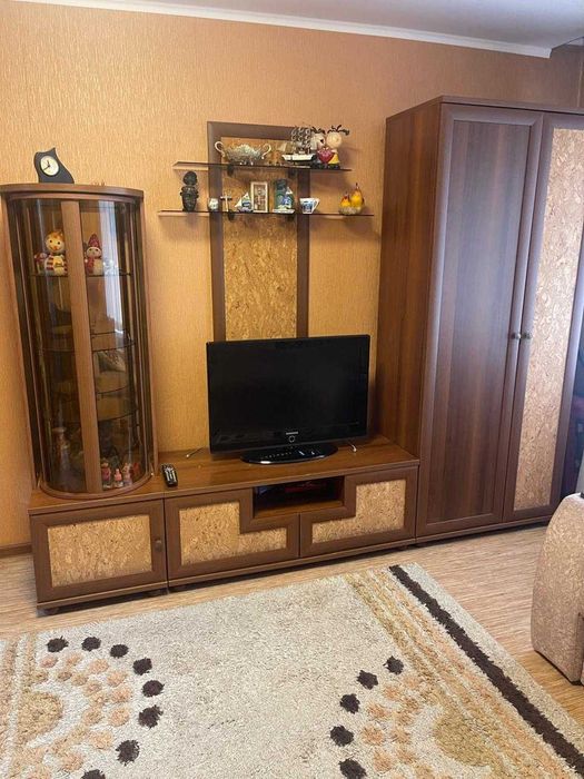 Продам мебель Горку в гостинную