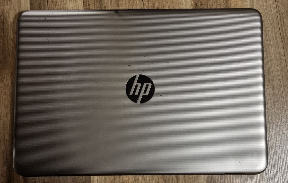 лаптоп HP Notebook модел 17-y001no