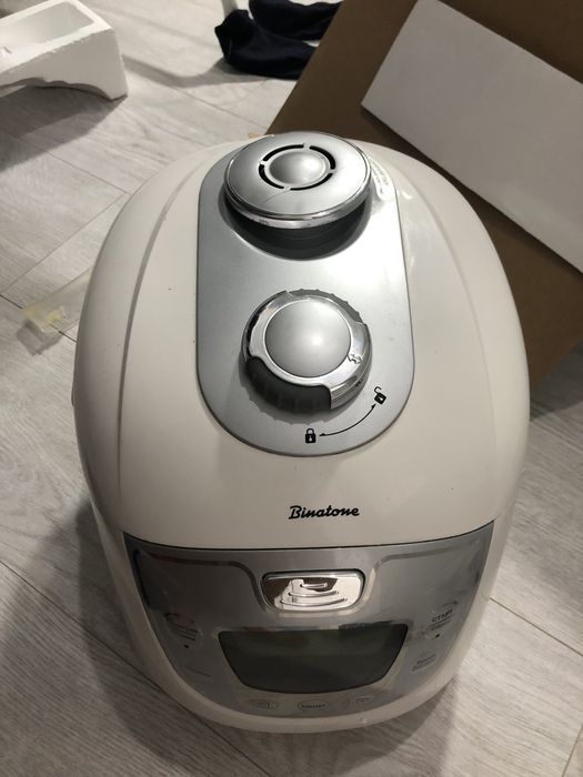 Мультиварка Binatone