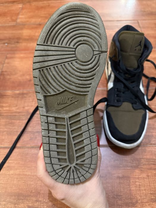 JORDAN 1 mid "olive toe"