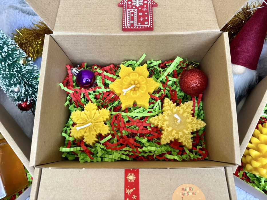 Подаръчни кутии - с восъчни свещи и натурални пчелни продукти