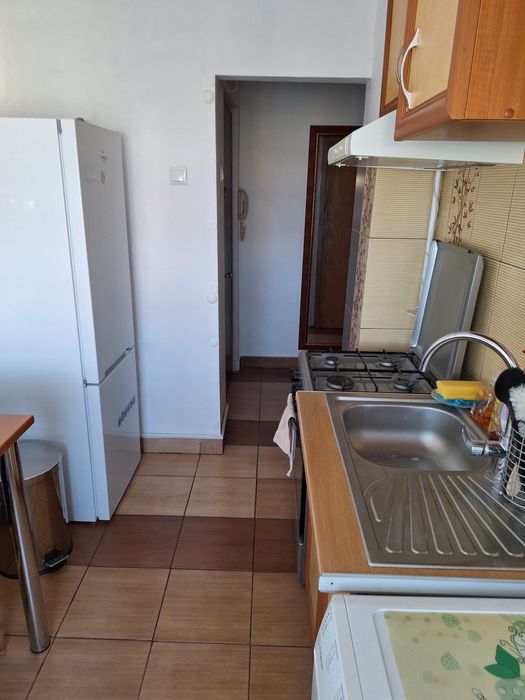 Apartament Semi-Decomandat 360€ Strada Lungă nr. 76, Sibiu, Romania