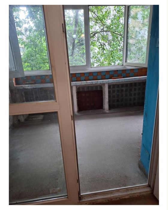 3 camere Titan – Piața Miniș | Etaj 2/4 | 65mp Loc de par are
