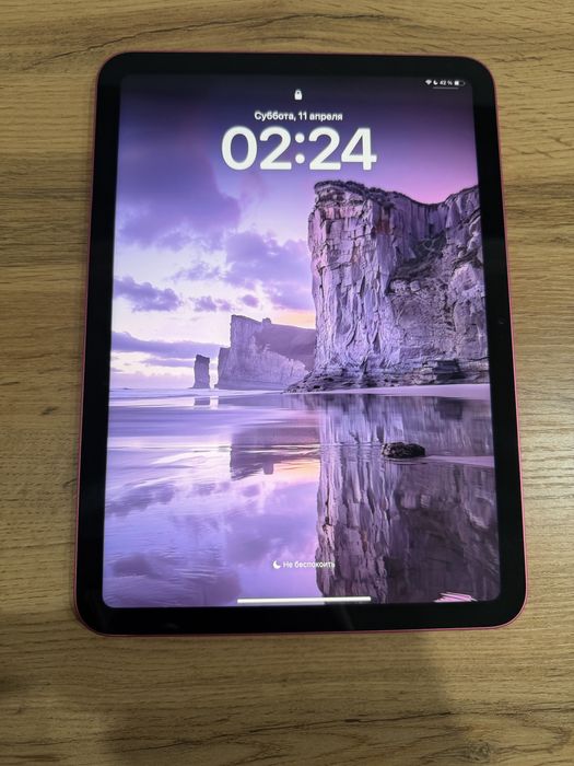 iPad 10 малиновый