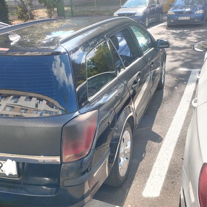 Vând Opel Astra H
