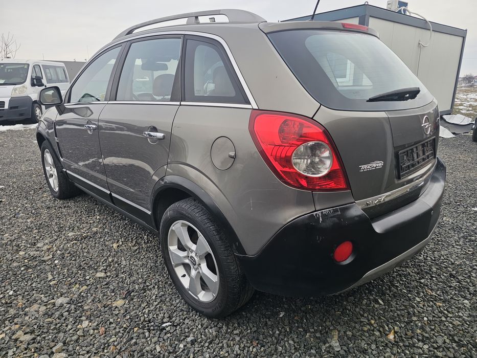Opel Antara 2.0 diesel 150 cai