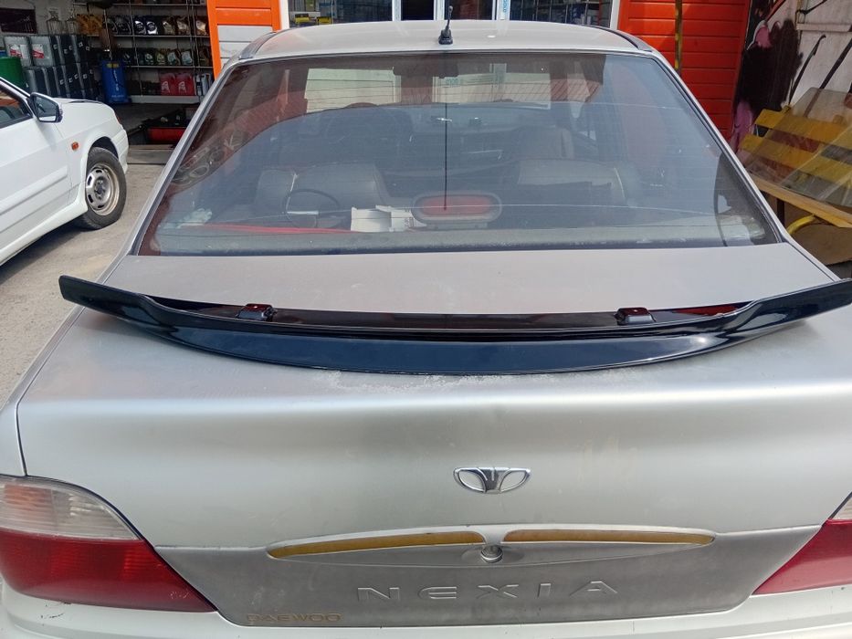 Молниг под вампер