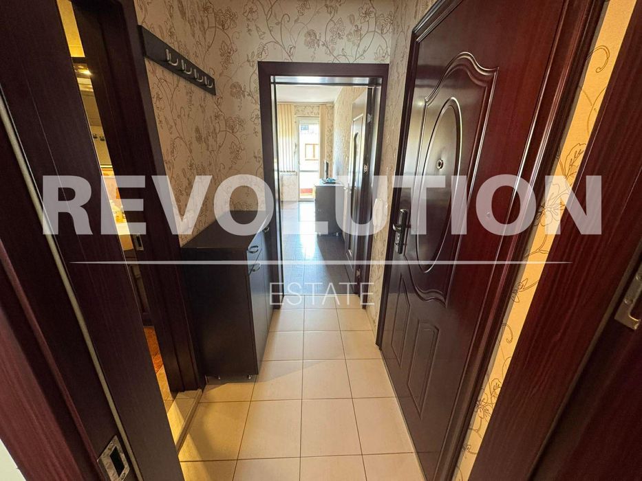 Двустаен апартамент  в гр.Варна, Погреби!