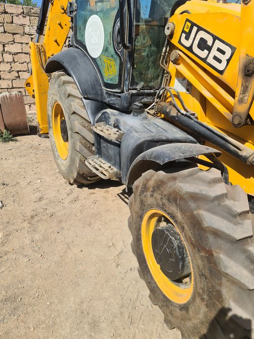 Продам Экскаватор погрузчик jcb