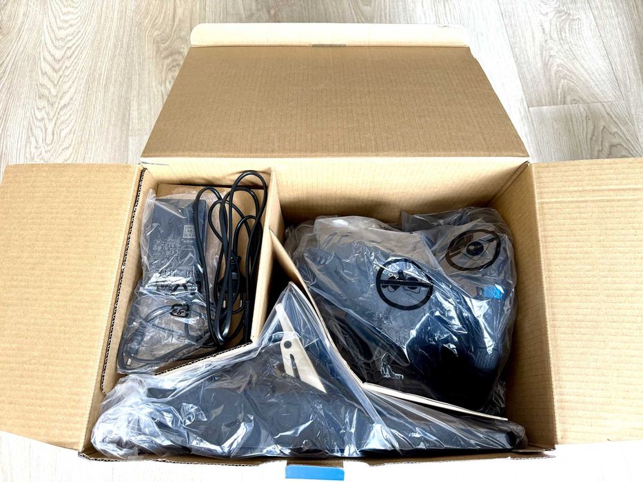 (като ново с гаранция) Logitech G923 + Скоростен Лост за PS + PC