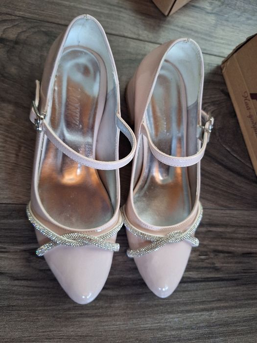 Детски официални обувки