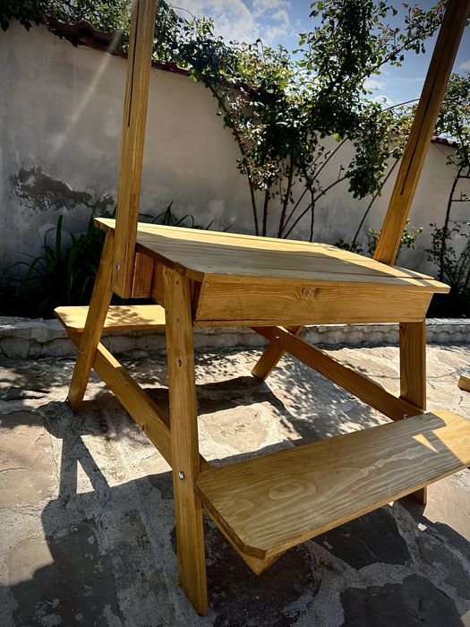 Детска масичка с пейка и пясъчник