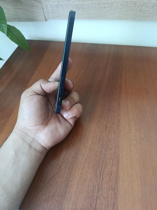 Iphone 12 sotiladi
