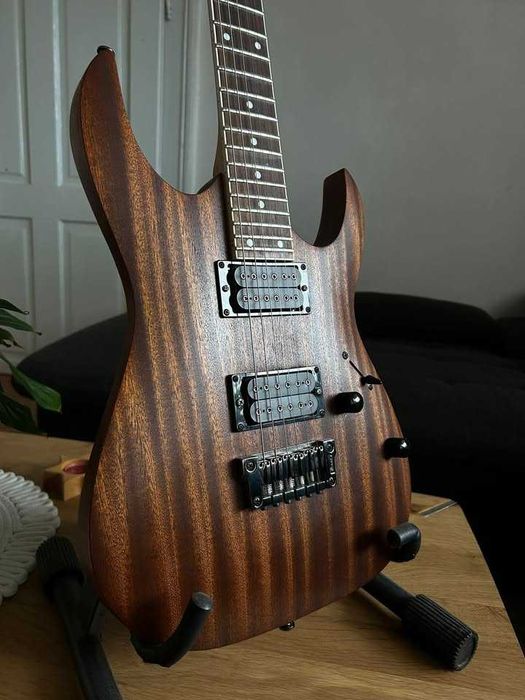 Vand chitara electrica Ibanez RGA 32 - indonesia