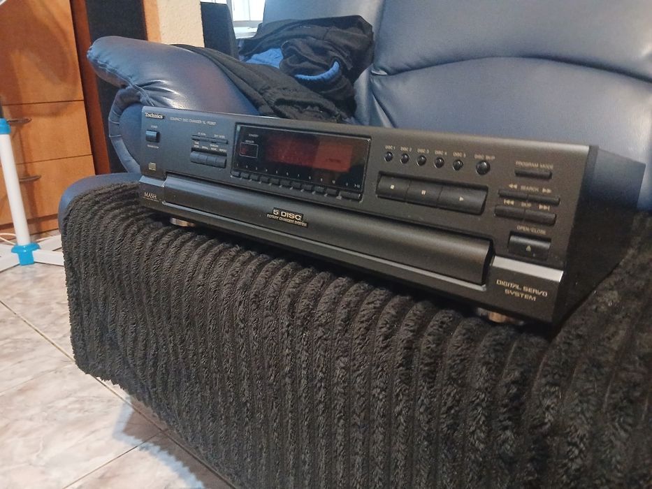 Cd changer technics sl pd 887