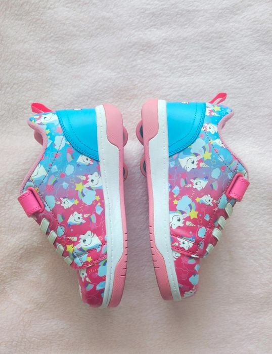 Adidasi cu roti Heelys masura 33 (20 cm talpa interioara)