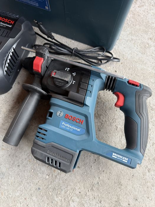 Bosch GBH 18V-22 перфоратор 2025г.