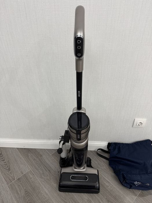 Продам моющий пылесос с самоочисткой