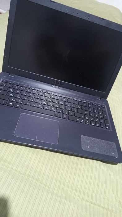 ASUS ноутбук сатылады.