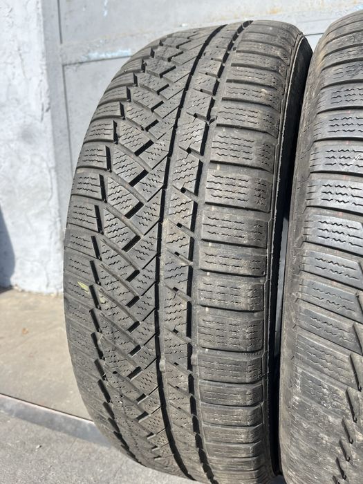 2 бр. зимни гуми 215/55/17 Continental DOT 2019 5 mm