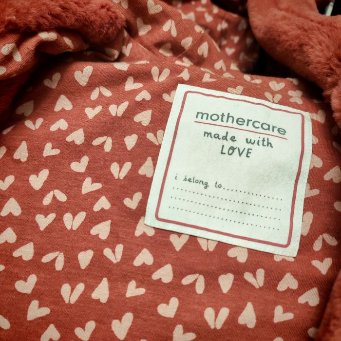 Vesta fetite Mother are 2-3 ani