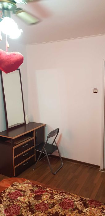 De inchiriat apt. decomandat 2 camere, 8 din10, Bdul. Alexandru Obregia Nr.40 - Complet utilat - Valabil imediat.