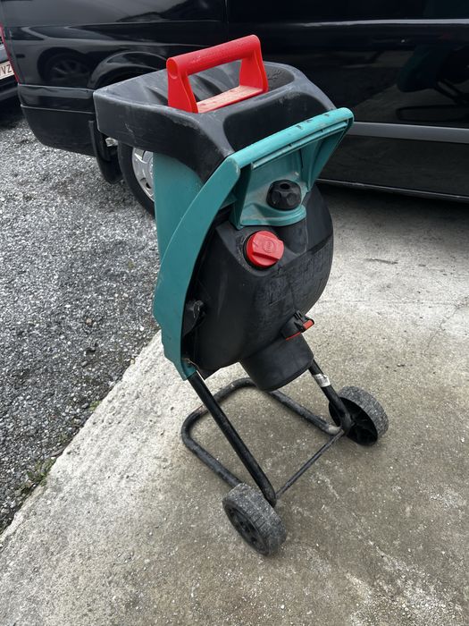 Дробилка за Клони Bosch 2000W
