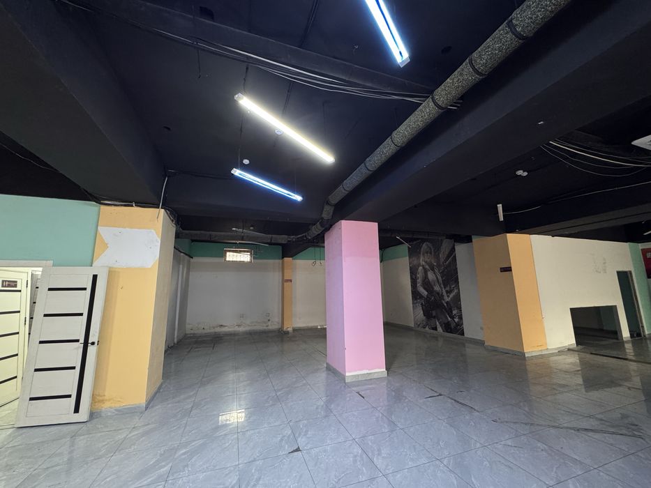 Коммерческое помещение 560 м² в аренду