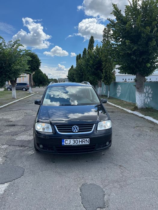 VOLKSWAGEN Touran 0