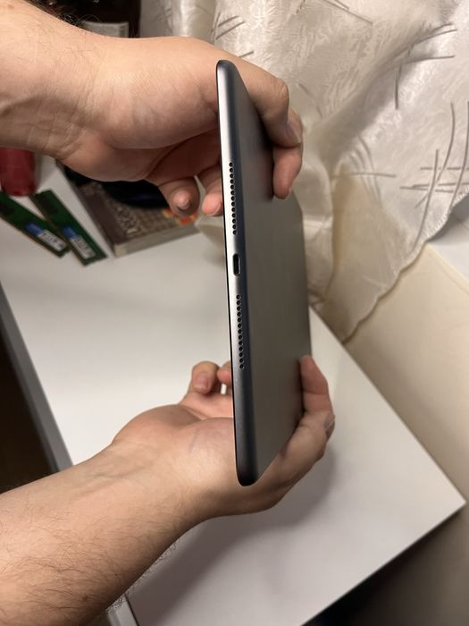 iPad 7th 32GB като нов